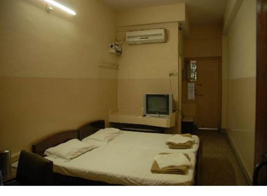 Hotel Anand Vihar Bangalore Exterior photo